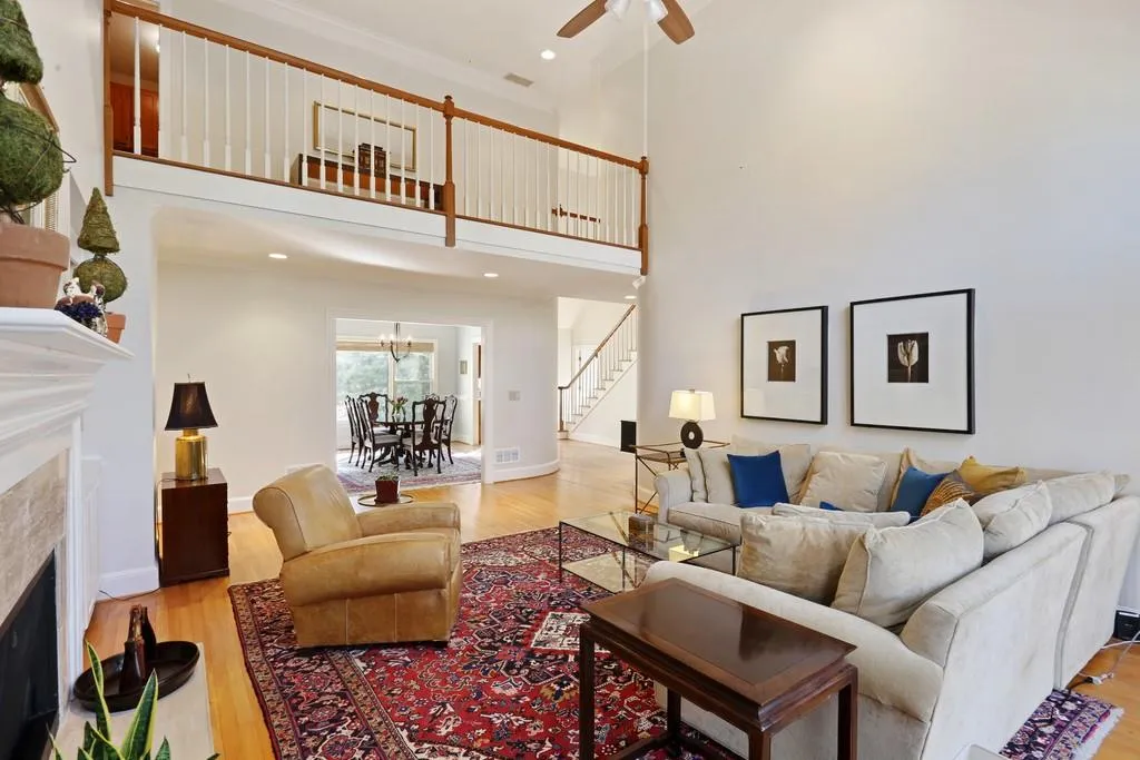 690 Mabry Road, Sandy Springs, Georgia 30328, 4 Bedrooms Bedrooms, ,3 BathroomsBathrooms,Residential,Sold,690 Mabry Road,6675695