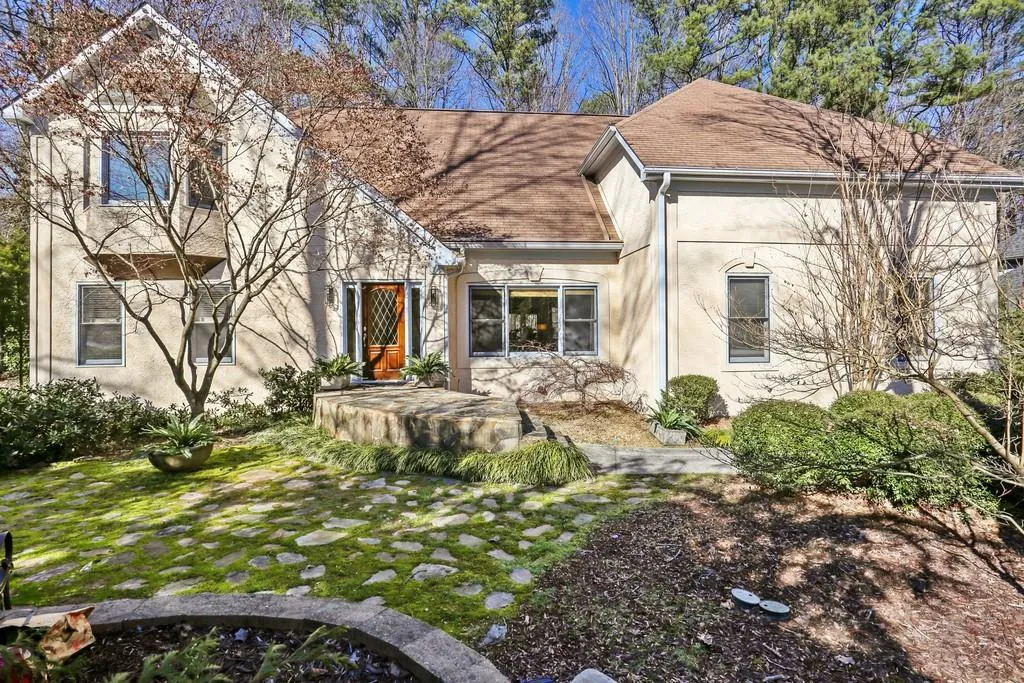 690 Mabry Road, Sandy Springs, Georgia 30328, 4 Bedrooms Bedrooms, ,3 BathroomsBathrooms,Residential,Sold,690 Mabry Road,6675695