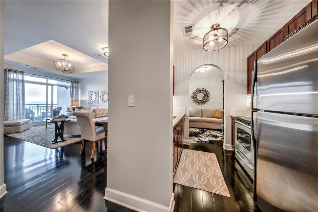 325 E Paces Ferry Road Ne Unit 903, Atlanta, Georgia 30305, 1 Bedroom Bedrooms, ,1 BathroomBathrooms,Residential,Sold,325 E Paces Ferry Road Ne Unit 903,6020612