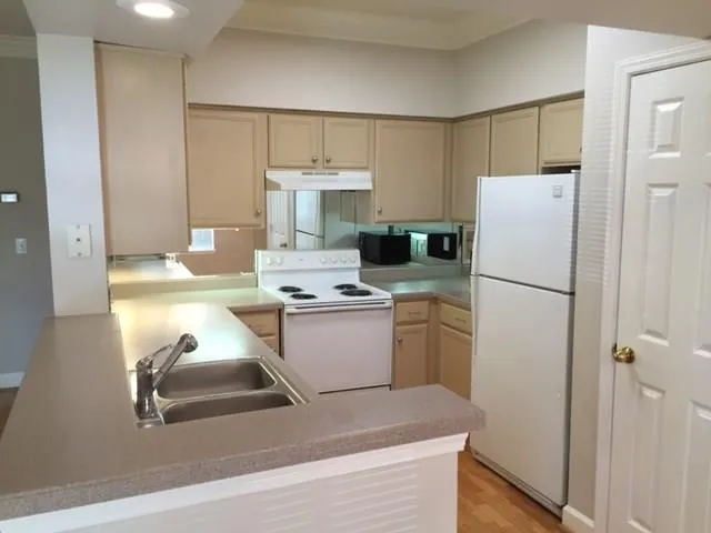 3777 Peachtree Road Ne Unit 307, Brookhaven, Georgia 30319, 1 Bedroom Bedrooms, ,1 BathroomBathrooms,Residential,Sold,3777 Peachtree Road Ne Unit 307,5673020