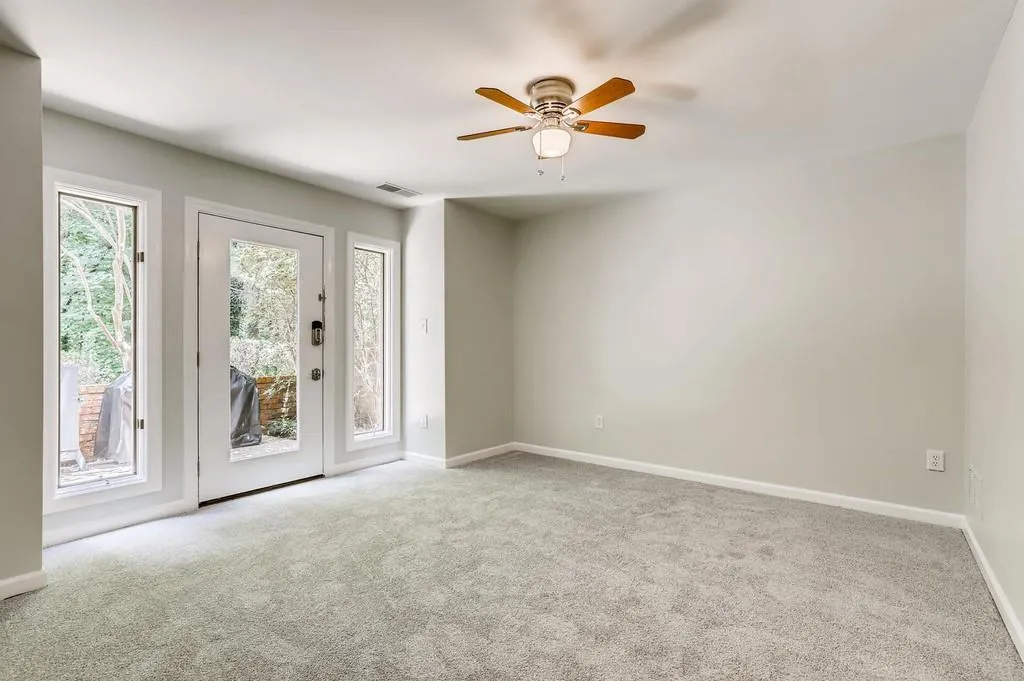 11 Westfair Court Unit 11, Sandy Springs, Georgia 30328, 3 Bedrooms Bedrooms, ,2 BathroomsBathrooms,Residential,Sold,11 Westfair Court Unit 11,6750293