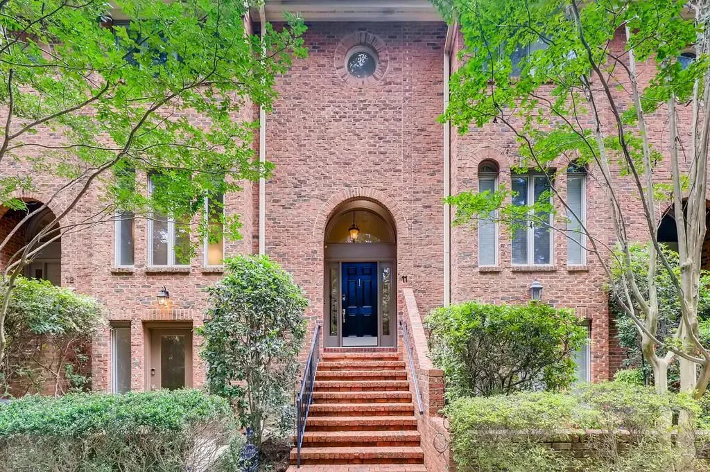 11 Westfair Court Unit 11, Sandy Springs, Georgia 30328, 3 Bedrooms Bedrooms, ,2 BathroomsBathrooms,Residential,Sold,11 Westfair Court Unit 11,6750293