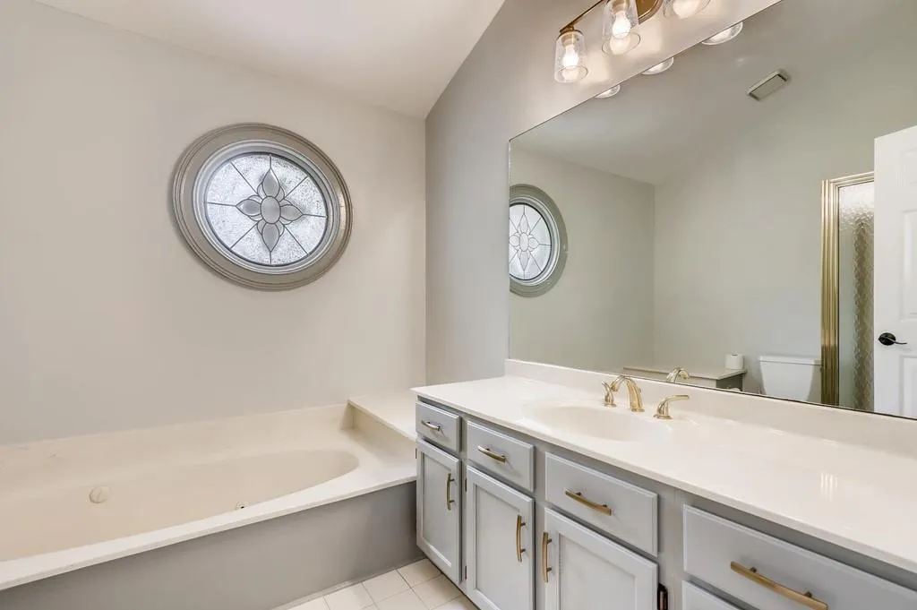 11 Westfair Court Unit 11, Sandy Springs, Georgia 30328, 3 Bedrooms Bedrooms, ,2 BathroomsBathrooms,Residential,Sold,11 Westfair Court Unit 11,6750293