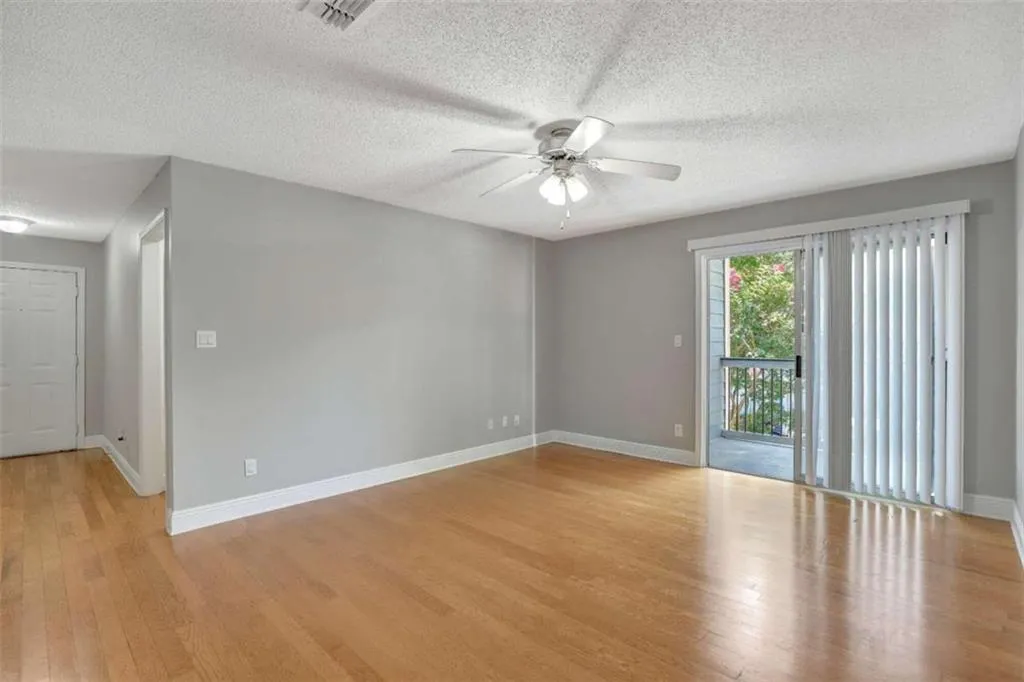 6209 Santa Fe Parkway, Sandy Springs, Georgia 30350, 2 Bedrooms Bedrooms, ,2 BathroomsBathrooms,Residential,Sold,6209 Santa Fe Parkway,7434822