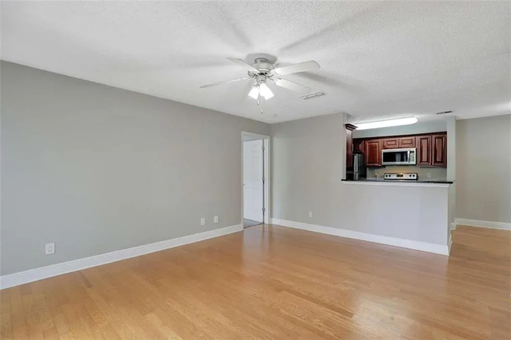 6209 Santa Fe Parkway, Sandy Springs, Georgia 30350, 2 Bedrooms Bedrooms, ,2 BathroomsBathrooms,Residential,Sold,6209 Santa Fe Parkway,7434822
