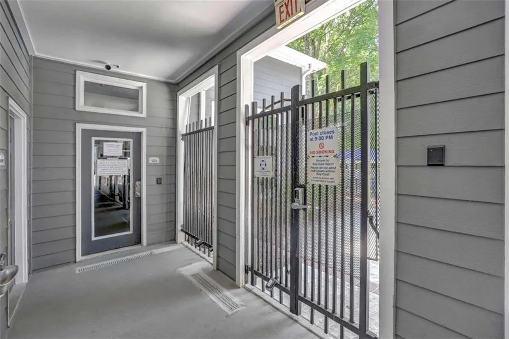 6209 Santa Fe Parkway, Sandy Springs, Georgia 30350, 2 Bedrooms Bedrooms, ,2 BathroomsBathrooms,Residential,Sold,6209 Santa Fe Parkway,7434822