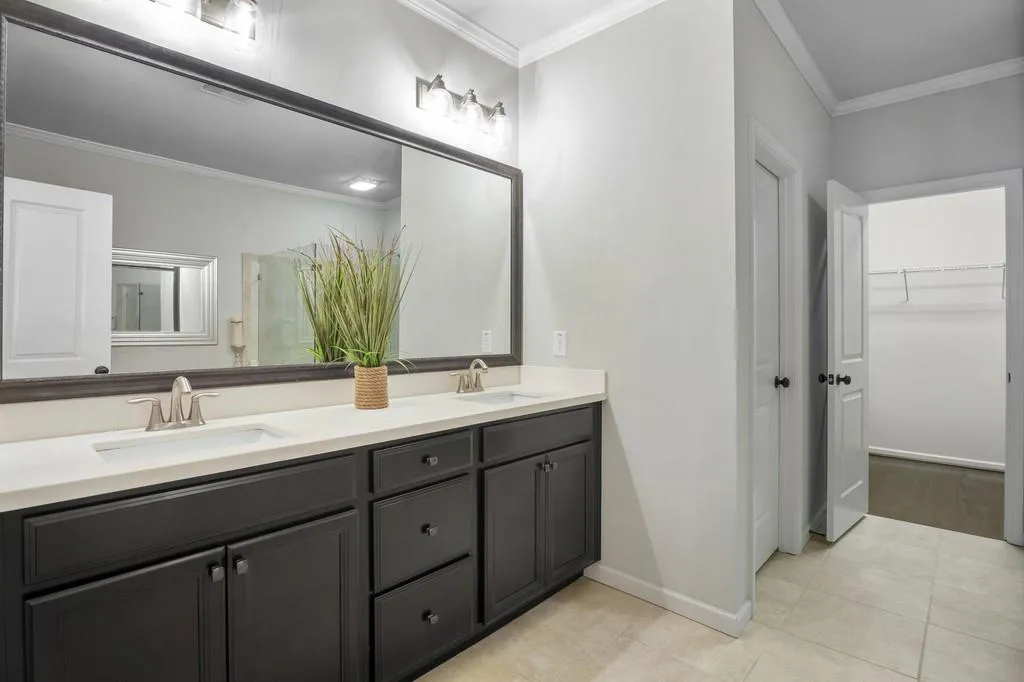 969 Thibideau Court, Atlanta, Georgia 30328, 3 Bedrooms Bedrooms, ,3 BathroomsBathrooms,Residential,Sold,969 Thibideau Court,6676001