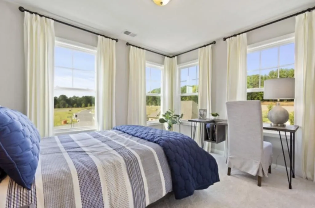 373 Provenance Drive, Sandy Springs, Georgia 30328, 4 Bedrooms Bedrooms, ,3 BathroomsBathrooms,Residential,Sold,373 Provenance Drive,6628478