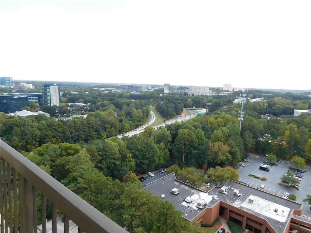 795 Hammond Drive Unit 2106, Atlanta, Georgia 30328, 2 Bedrooms Bedrooms, ,1 BathroomBathrooms,Residential,Sold,795 Hammond Drive Unit 2106,5769537