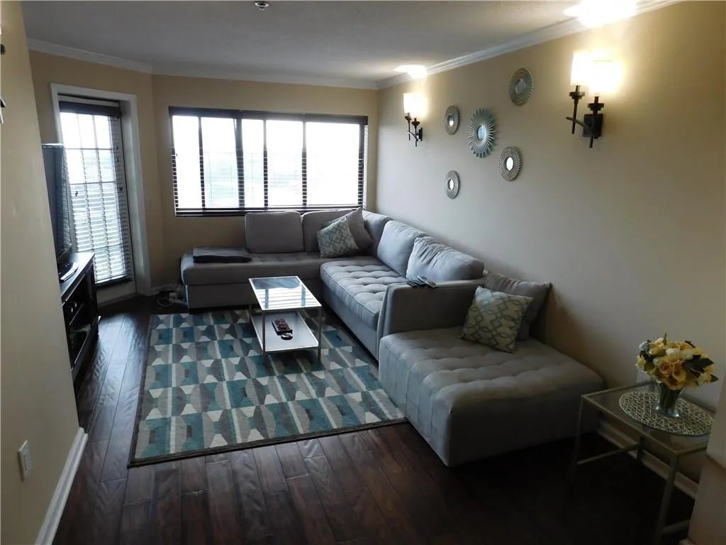 795 Hammond Drive Unit 2106, Atlanta, Georgia 30328, 2 Bedrooms Bedrooms, ,1 BathroomBathrooms,Residential,Sold,795 Hammond Drive Unit 2106,5769537