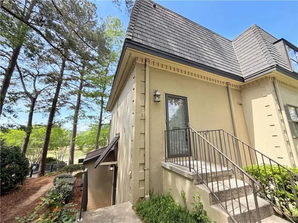 27 Chaumont Square Nw, Atlanta, Georgia 30327, 1 Bedroom Bedrooms, 0 ,1 BathroomBathrooms,Residential,For Sale,27 Chaumont Square Nw,7791353