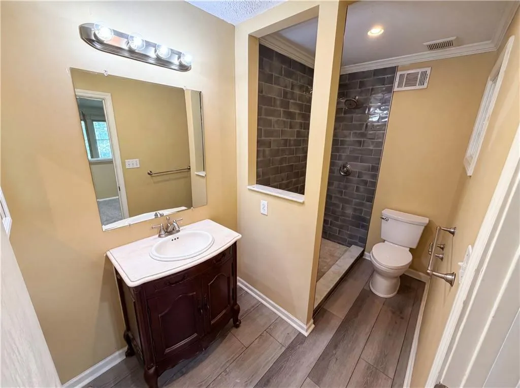 27 Chaumont Square Nw, Atlanta, Georgia 30327, 1 Bedroom Bedrooms, 0 ,1 BathroomBathrooms,Residential,For Sale,27 Chaumont Square Nw,7791353