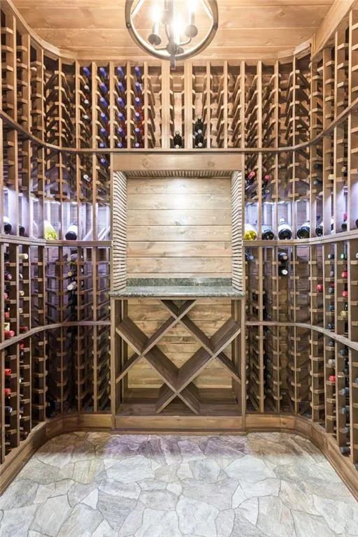 Naturally-cooled wine storage