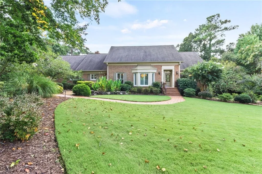 Stately and welcoming