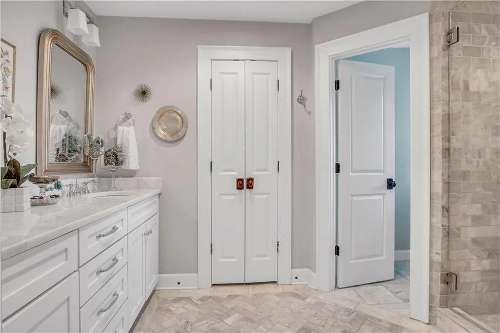 459 Carolwood Lane, Atlanta, Georgia 30342, 4 Bedrooms Bedrooms, ,3 BathroomsBathrooms,Residential,Sold,459 Carolwood Lane,6721092