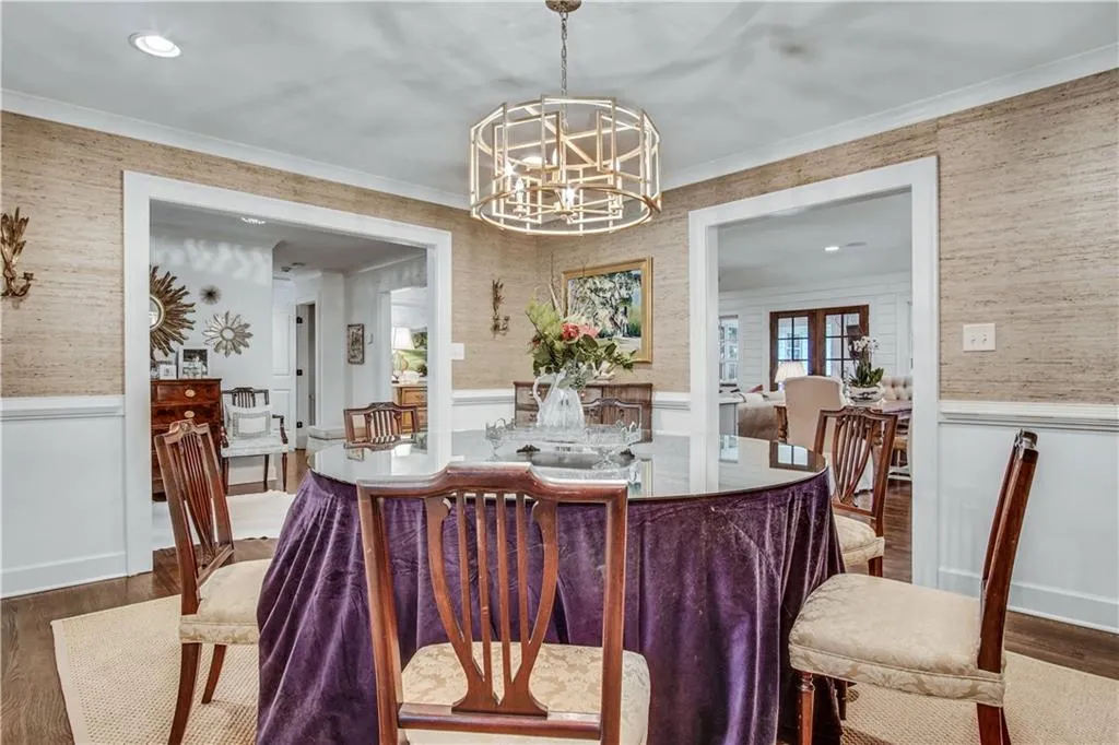 459 Carolwood Lane, Atlanta, Georgia 30342, 4 Bedrooms Bedrooms, ,3 BathroomsBathrooms,Residential,Sold,459 Carolwood Lane,6721092