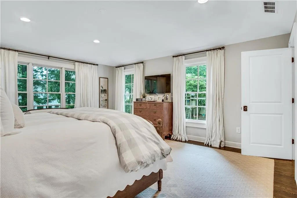 459 Carolwood Lane, Atlanta, Georgia 30342, 4 Bedrooms Bedrooms, ,3 BathroomsBathrooms,Residential,Sold,459 Carolwood Lane,6721092