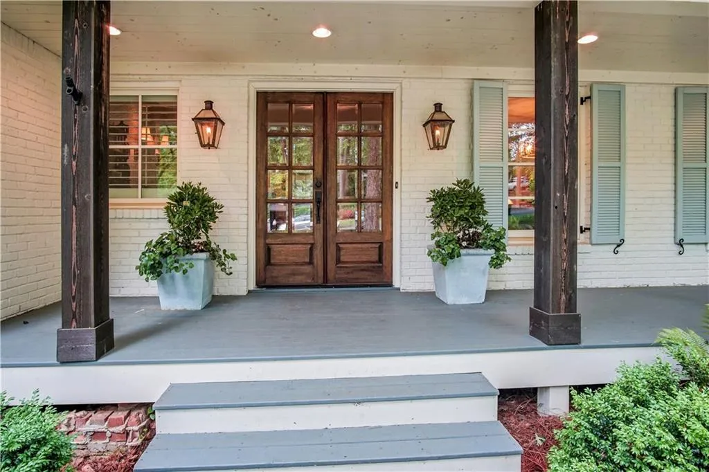 459 Carolwood Lane, Atlanta, Georgia 30342, 4 Bedrooms Bedrooms, ,3 BathroomsBathrooms,Residential,Sold,459 Carolwood Lane,6721092