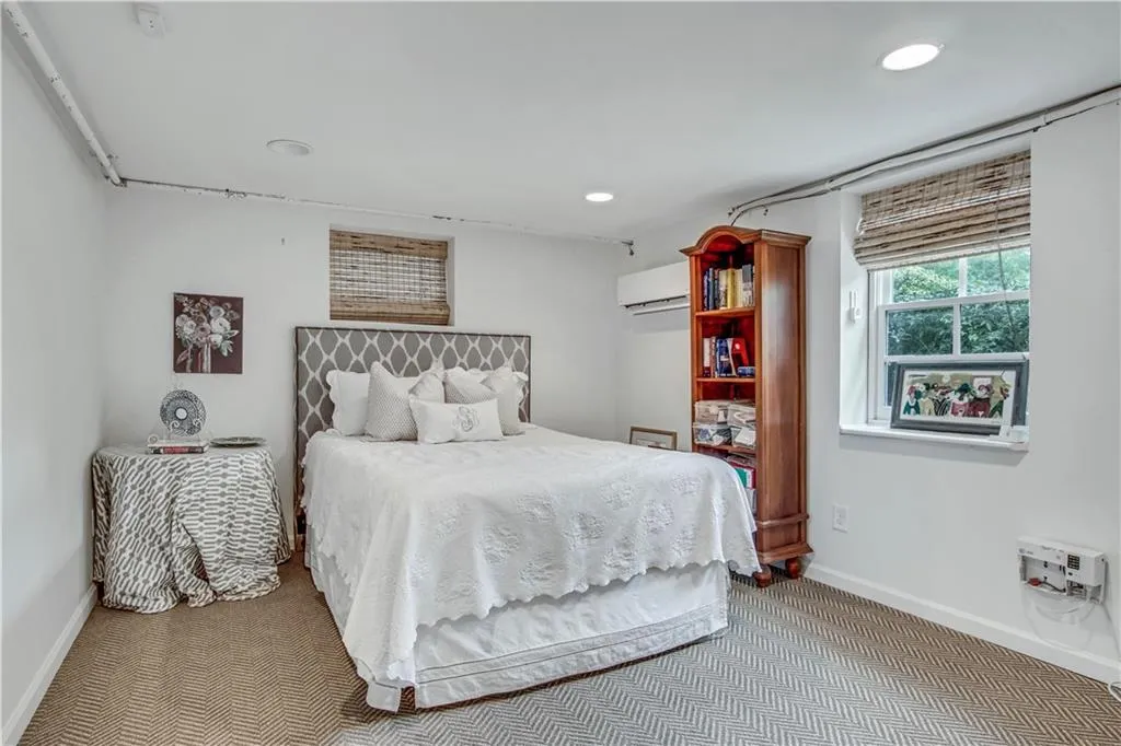 459 Carolwood Lane, Atlanta, Georgia 30342, 4 Bedrooms Bedrooms, ,3 BathroomsBathrooms,Residential,Sold,459 Carolwood Lane,6721092