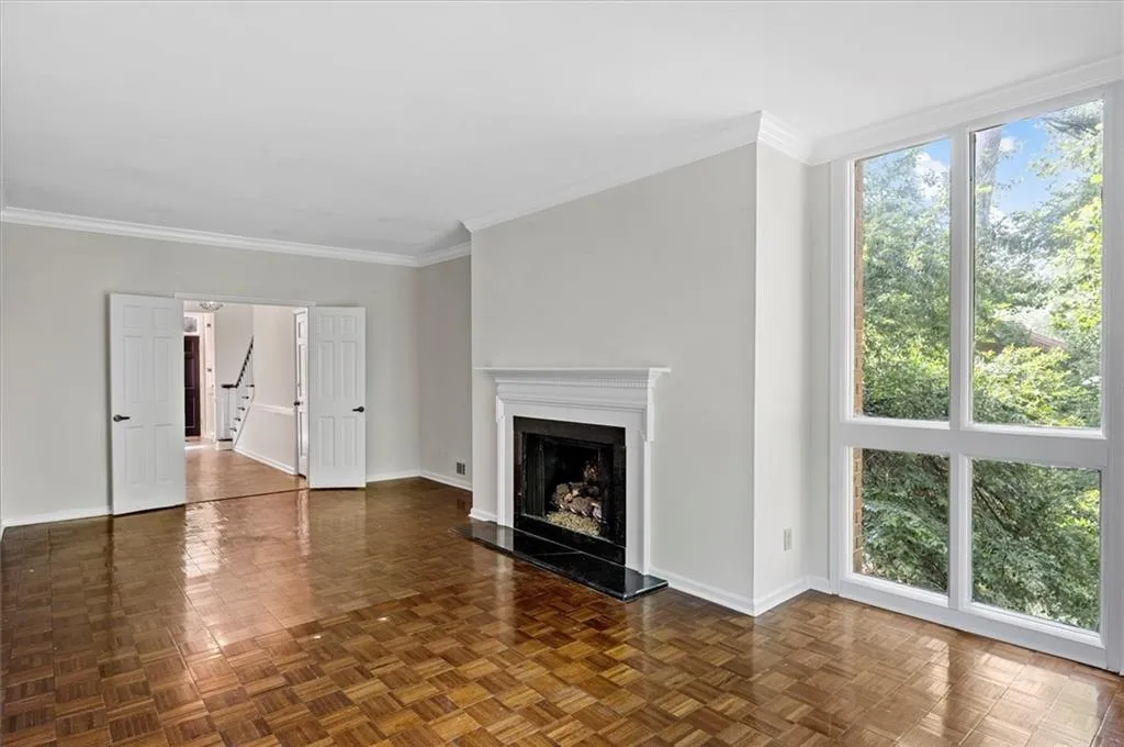 49 Willow Glen Ne, Atlanta, Georgia 30342, 4 Bedrooms Bedrooms, ,4 BathroomsBathrooms,Residential,Sold,49 Willow Glen Ne,7219076