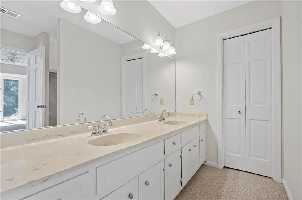 49 Willow Glen Ne, Atlanta, Georgia 30342, 4 Bedrooms Bedrooms, ,4 BathroomsBathrooms,Residential,Sold,49 Willow Glen Ne,7219076