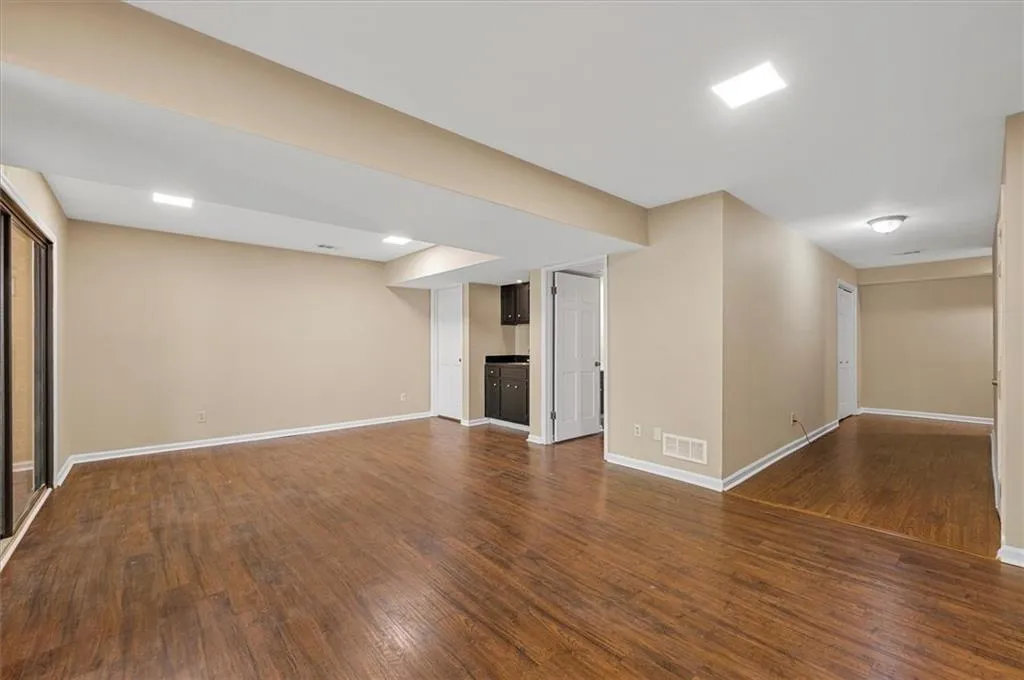 49 Willow Glen Ne, Atlanta, Georgia 30342, 4 Bedrooms Bedrooms, ,4 BathroomsBathrooms,Residential,Sold,49 Willow Glen Ne,7219076