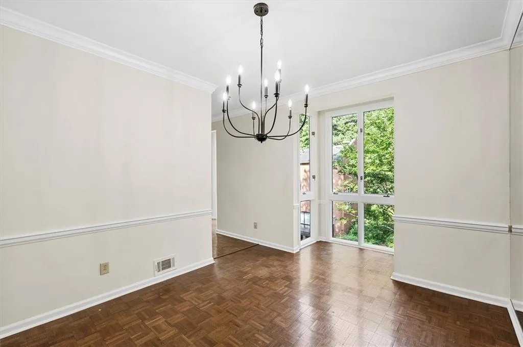 49 Willow Glen Ne, Atlanta, Georgia 30342, 4 Bedrooms Bedrooms, ,4 BathroomsBathrooms,Residential,Sold,49 Willow Glen Ne,7219076