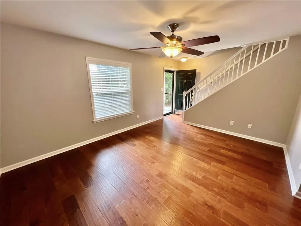 906 Brighton Point, Atlanta, Georgia 30328, 2 Bedrooms Bedrooms, ,2 BathroomsBathrooms,Residential,Sold,906 Brighton Point,7097638