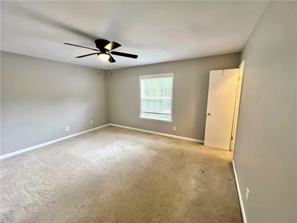 906 Brighton Point, Atlanta, Georgia 30328, 2 Bedrooms Bedrooms, ,2 BathroomsBathrooms,Residential,Sold,906 Brighton Point,7097638