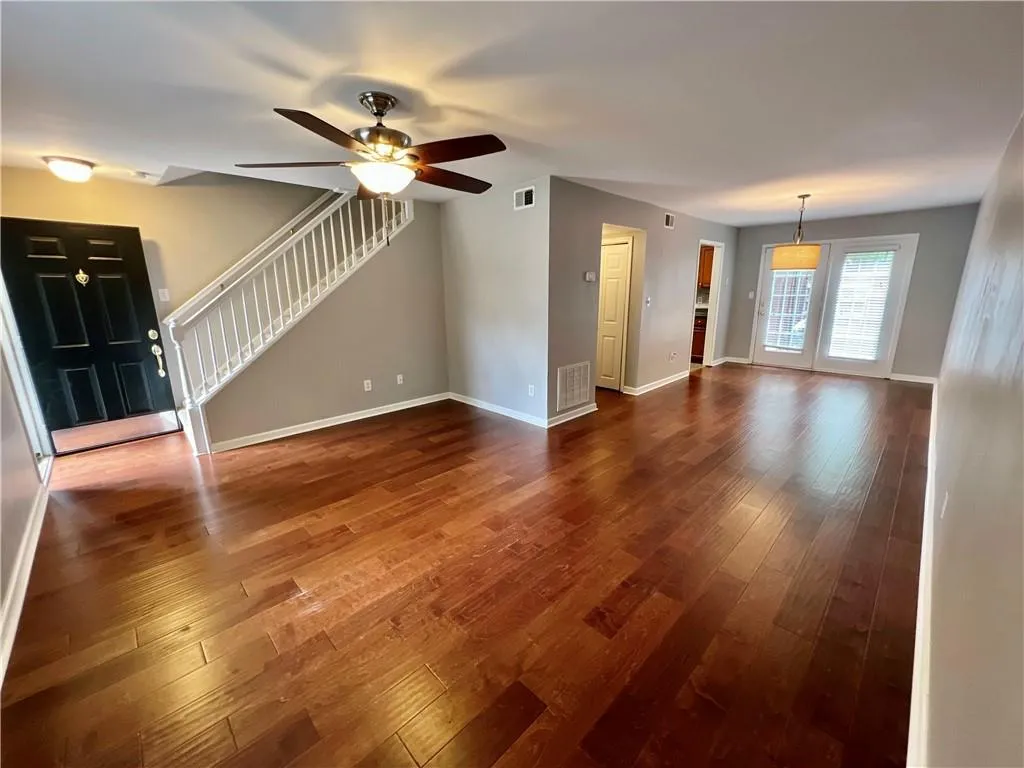 906 Brighton Point, Atlanta, Georgia 30328, 2 Bedrooms Bedrooms, ,2 BathroomsBathrooms,Residential,Sold,906 Brighton Point,7097638