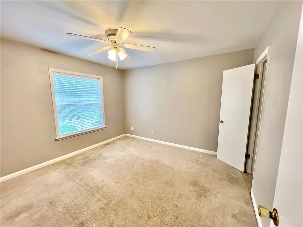 906 Brighton Point, Atlanta, Georgia 30328, 2 Bedrooms Bedrooms, ,2 BathroomsBathrooms,Residential,Sold,906 Brighton Point,7097638