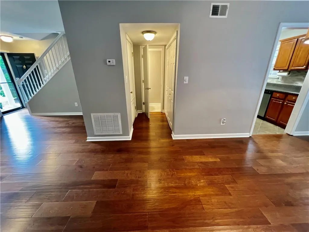 906 Brighton Point, Atlanta, Georgia 30328, 2 Bedrooms Bedrooms, ,2 BathroomsBathrooms,Residential,Sold,906 Brighton Point,7097638