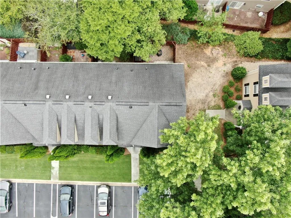 906 Brighton Point, Atlanta, Georgia 30328, 2 Bedrooms Bedrooms, ,2 BathroomsBathrooms,Residential,Sold,906 Brighton Point,7097638