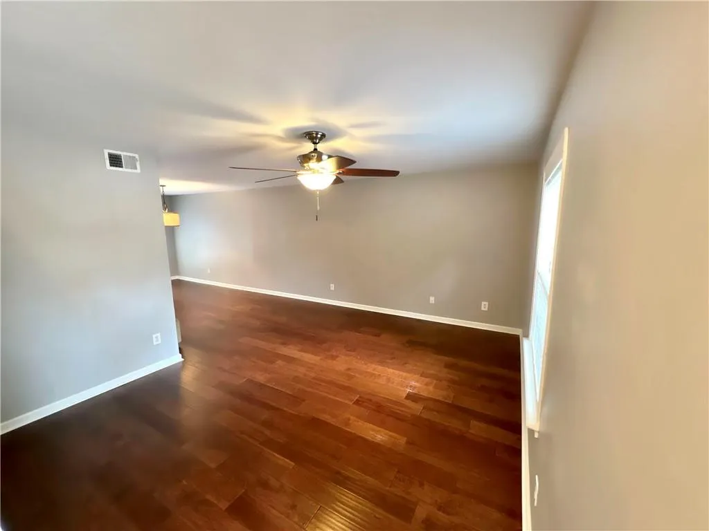 906 Brighton Point, Atlanta, Georgia 30328, 2 Bedrooms Bedrooms, ,2 BathroomsBathrooms,Residential,Sold,906 Brighton Point,7097638