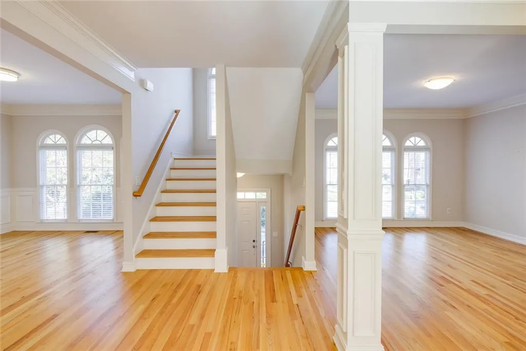 7285 Village Creek Trace, Sandy Springs, Georgia 30328, 4 Bedrooms Bedrooms, ,3 BathroomsBathrooms,Residential,Sold,7285 Village Creek Trace,6975101