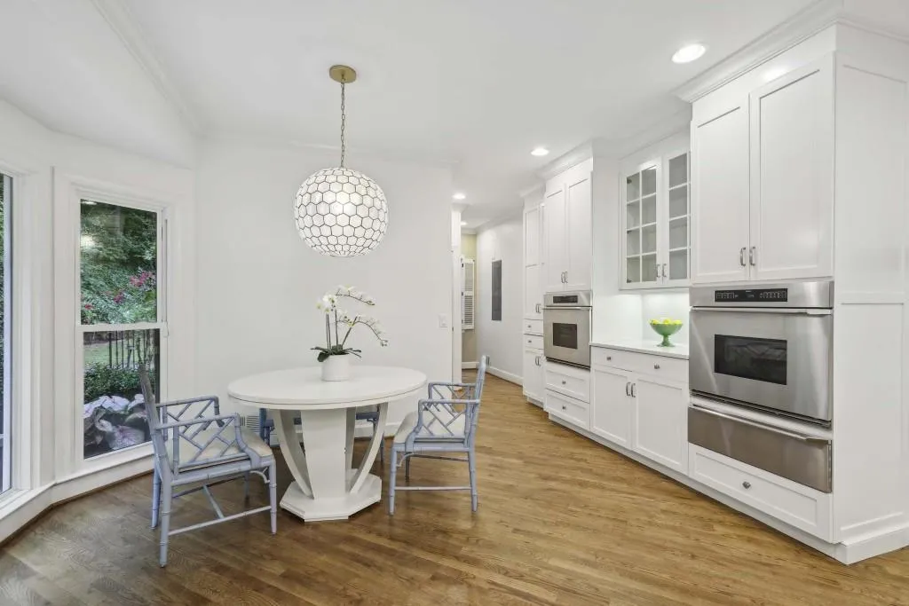 405 Ferry Landing Nw, Sandy Springs, Georgia 30328, 4 Bedrooms Bedrooms, ,3 BathroomsBathrooms,Residential,For Sale,405 Ferry Landing Nw,7621249
