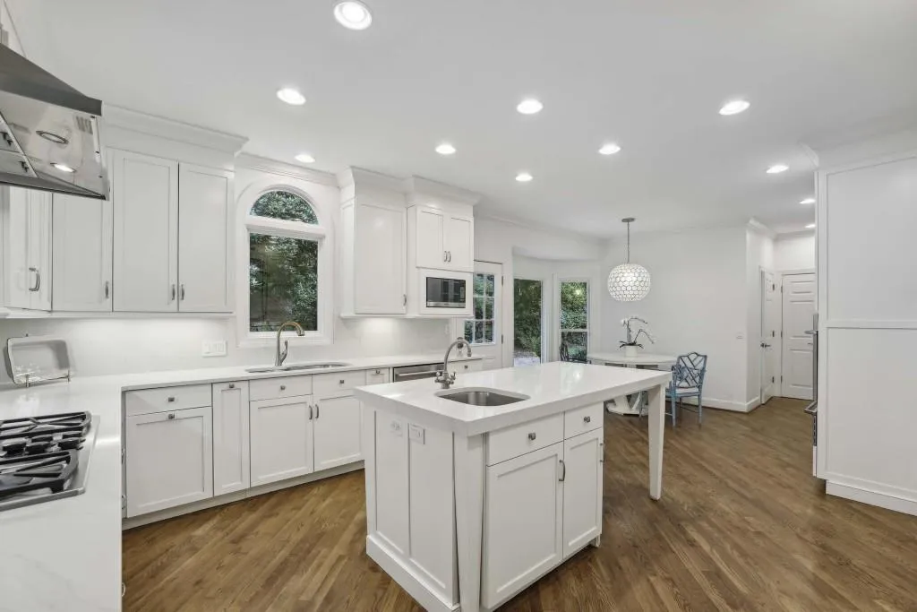 405 Ferry Landing Nw, Sandy Springs, Georgia 30328, 4 Bedrooms Bedrooms, ,3 BathroomsBathrooms,Residential,For Sale,405 Ferry Landing Nw,7621249