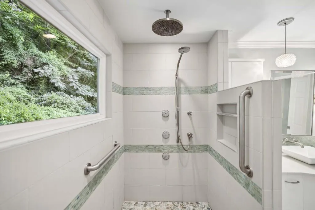 405 Ferry Landing Nw, Sandy Springs, Georgia 30328, 4 Bedrooms Bedrooms, ,3 BathroomsBathrooms,Residential,For Sale,405 Ferry Landing Nw,7621249