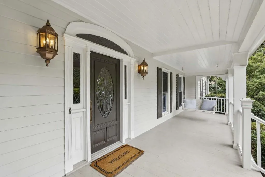 405 Ferry Landing Nw, Sandy Springs, Georgia 30328, 4 Bedrooms Bedrooms, ,3 BathroomsBathrooms,Residential,For Sale,405 Ferry Landing Nw,7621249