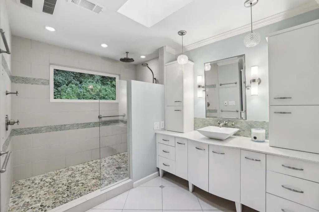 405 Ferry Landing Nw, Sandy Springs, Georgia 30328, 4 Bedrooms Bedrooms, ,3 BathroomsBathrooms,Residential,For Sale,405 Ferry Landing Nw,7621249