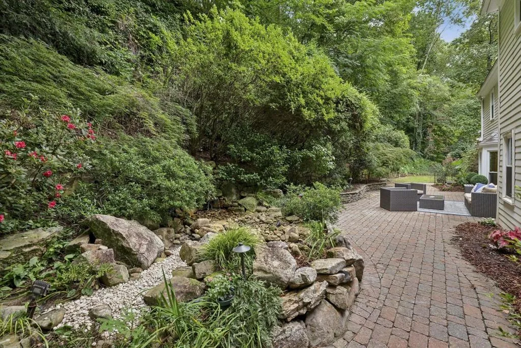 405 Ferry Landing Nw, Sandy Springs, Georgia 30328, 4 Bedrooms Bedrooms, ,3 BathroomsBathrooms,Residential,For Sale,405 Ferry Landing Nw,7621249