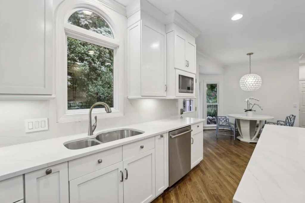 405 Ferry Landing Nw, Sandy Springs, Georgia 30328, 4 Bedrooms Bedrooms, ,3 BathroomsBathrooms,Residential,For Sale,405 Ferry Landing Nw,7621249