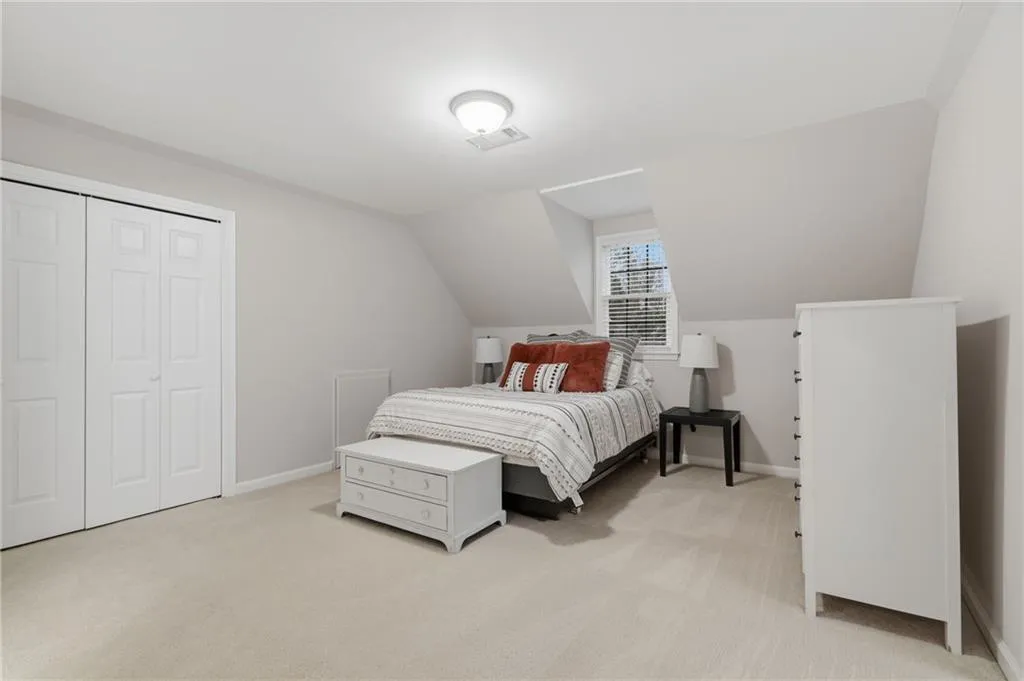 730 Hunting View Point., Atlanta, Georgia 30328, 4 Bedrooms Bedrooms, ,3 BathroomsBathrooms,Residential,Sold,730 Hunting View Point.,7703843