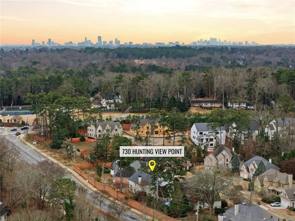 730 Hunting View Point., Atlanta, Georgia 30328, 4 Bedrooms Bedrooms, ,3 BathroomsBathrooms,Residential,Sold,730 Hunting View Point.,7703843