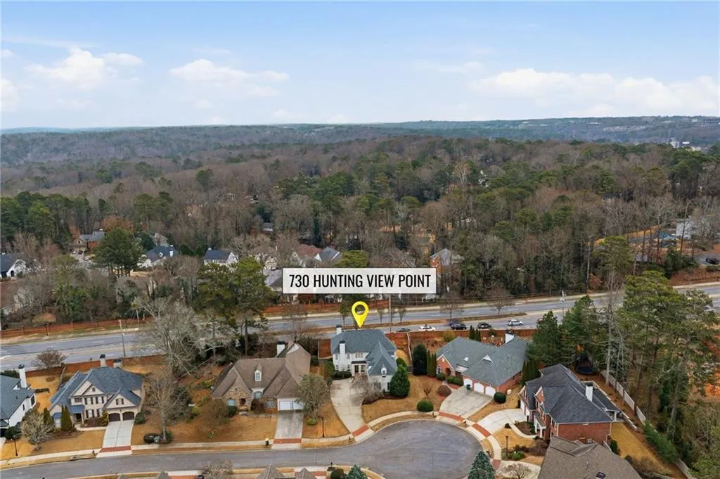 730 Hunting View Point., Atlanta, Georgia 30328, 4 Bedrooms Bedrooms, ,3 BathroomsBathrooms,Residential,Sold,730 Hunting View Point.,7703843