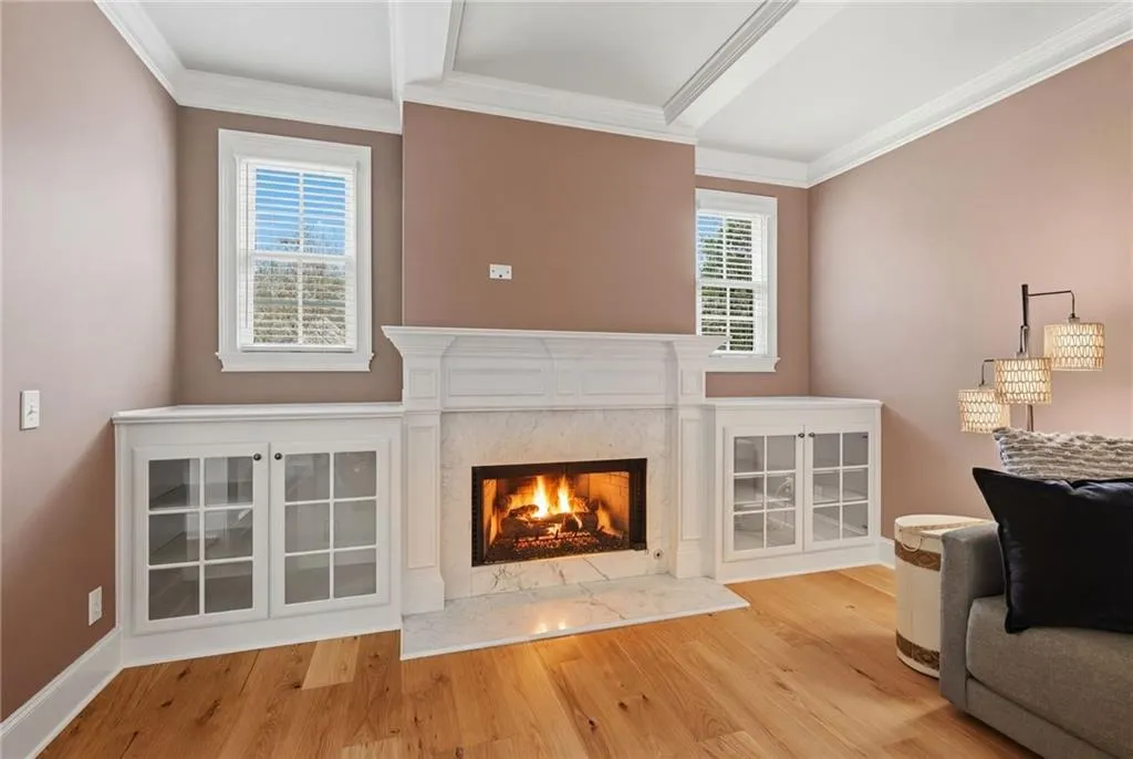730 Hunting View Point., Atlanta, Georgia 30328, 4 Bedrooms Bedrooms, ,3 BathroomsBathrooms,Residential,Sold,730 Hunting View Point.,7703843