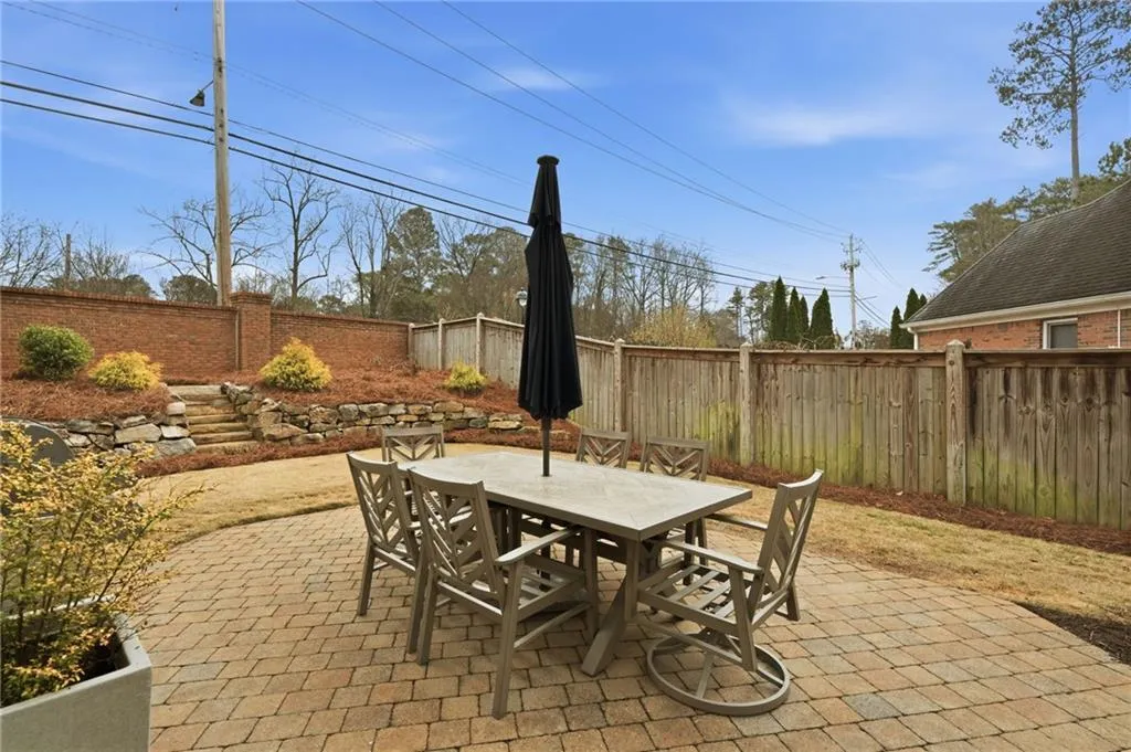730 Hunting View Point., Atlanta, Georgia 30328, 4 Bedrooms Bedrooms, ,3 BathroomsBathrooms,Residential,Sold,730 Hunting View Point.,7703843