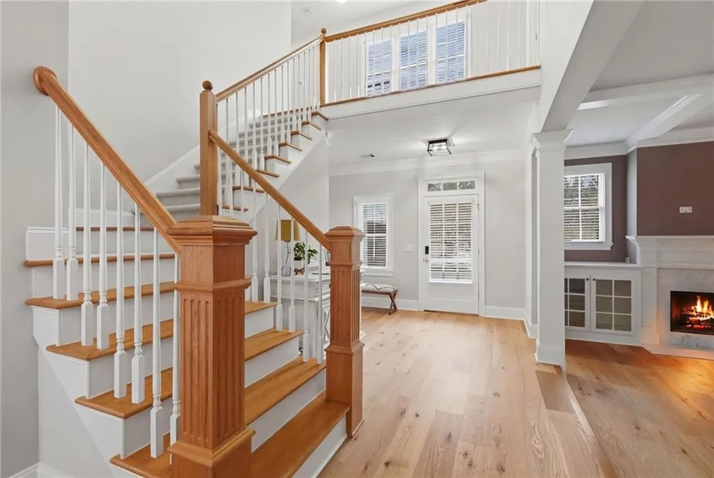 730 Hunting View Point., Atlanta, Georgia 30328, 4 Bedrooms Bedrooms, ,3 BathroomsBathrooms,Residential,Sold,730 Hunting View Point.,7703843
