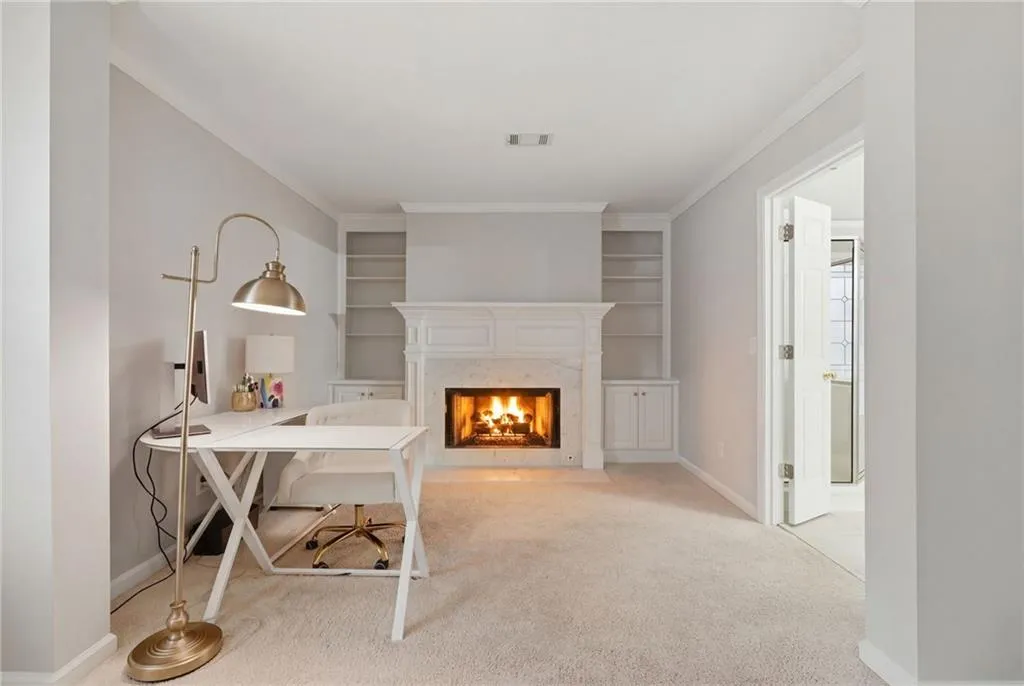 730 Hunting View Point., Atlanta, Georgia 30328, 4 Bedrooms Bedrooms, ,3 BathroomsBathrooms,Residential,Sold,730 Hunting View Point.,7703843