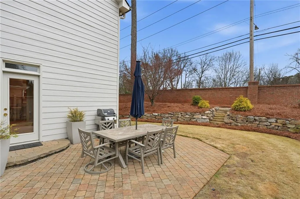 730 Hunting View Point., Atlanta, Georgia 30328, 4 Bedrooms Bedrooms, ,3 BathroomsBathrooms,Residential,Sold,730 Hunting View Point.,7703843